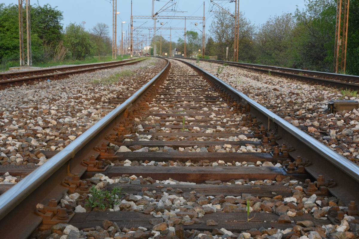 Strašna nesreća kod Zaprešića, jedan mrtav u naletu vlaka...