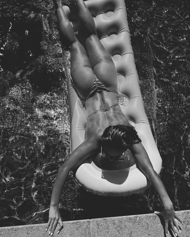 FOTO Hrvatska nogometašica dobila konkurenciju? Šveđanka pokazala svaku oblinu na tijelu