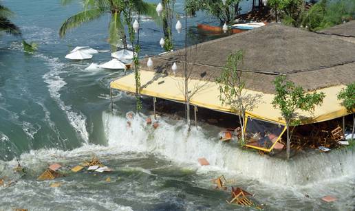 Tsunami udario u obale i odnio više od 184.000 života. Među njima i curicu, hrvatsku žrtvu...