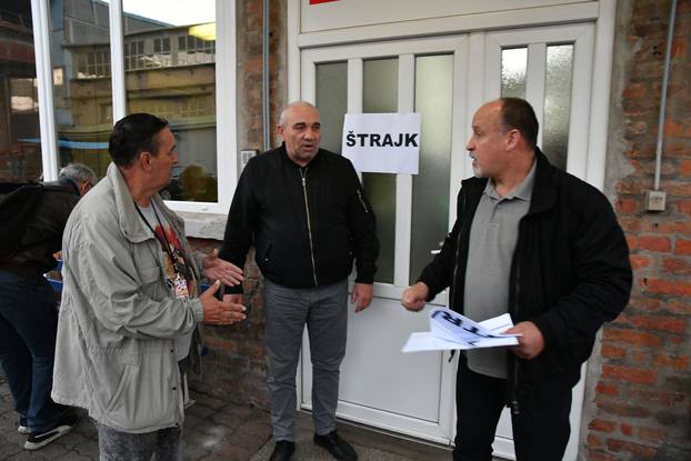 Slavonski Brod: Radnici Đure Đakovića započeli sa štrajkom od sedam sati ujutro