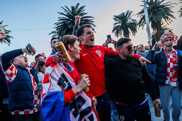 Split: Atmosefra na splitskoj rivi uoči početka utakmice UEFA Lige nacija Hrvatska - Francuska