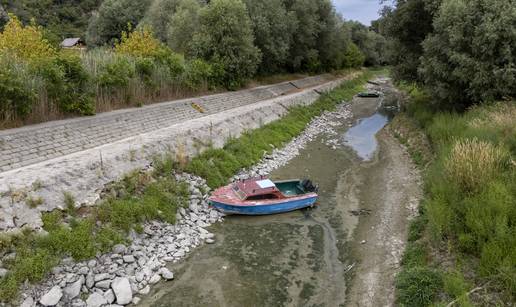 FOTO Dunav nikad ni&zcaron;i: Pogledajte kako izgleda rijeka na rekordno niskom vodostaju