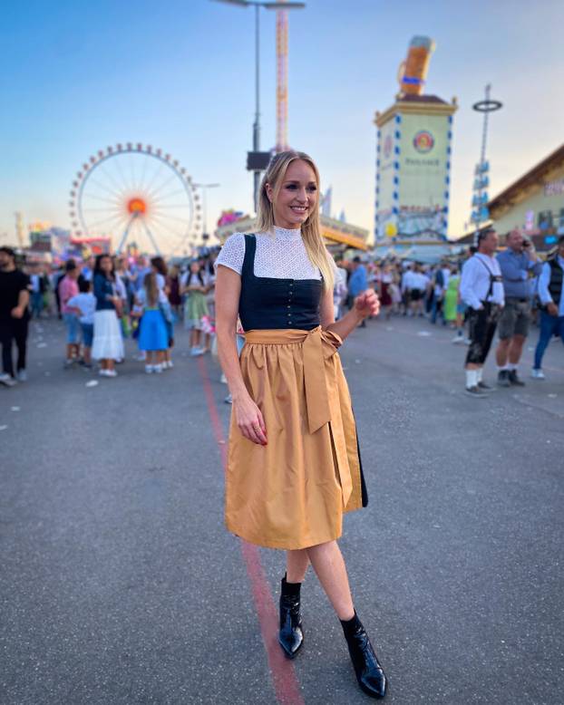 FOTO Napravila gaf uživo koji je obišao Europu. Atraktivna TV voditeljica ljubi Kovačeva šefa