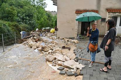 FOTO Pogledajte katastrofalne posljedice poplave u Podgori