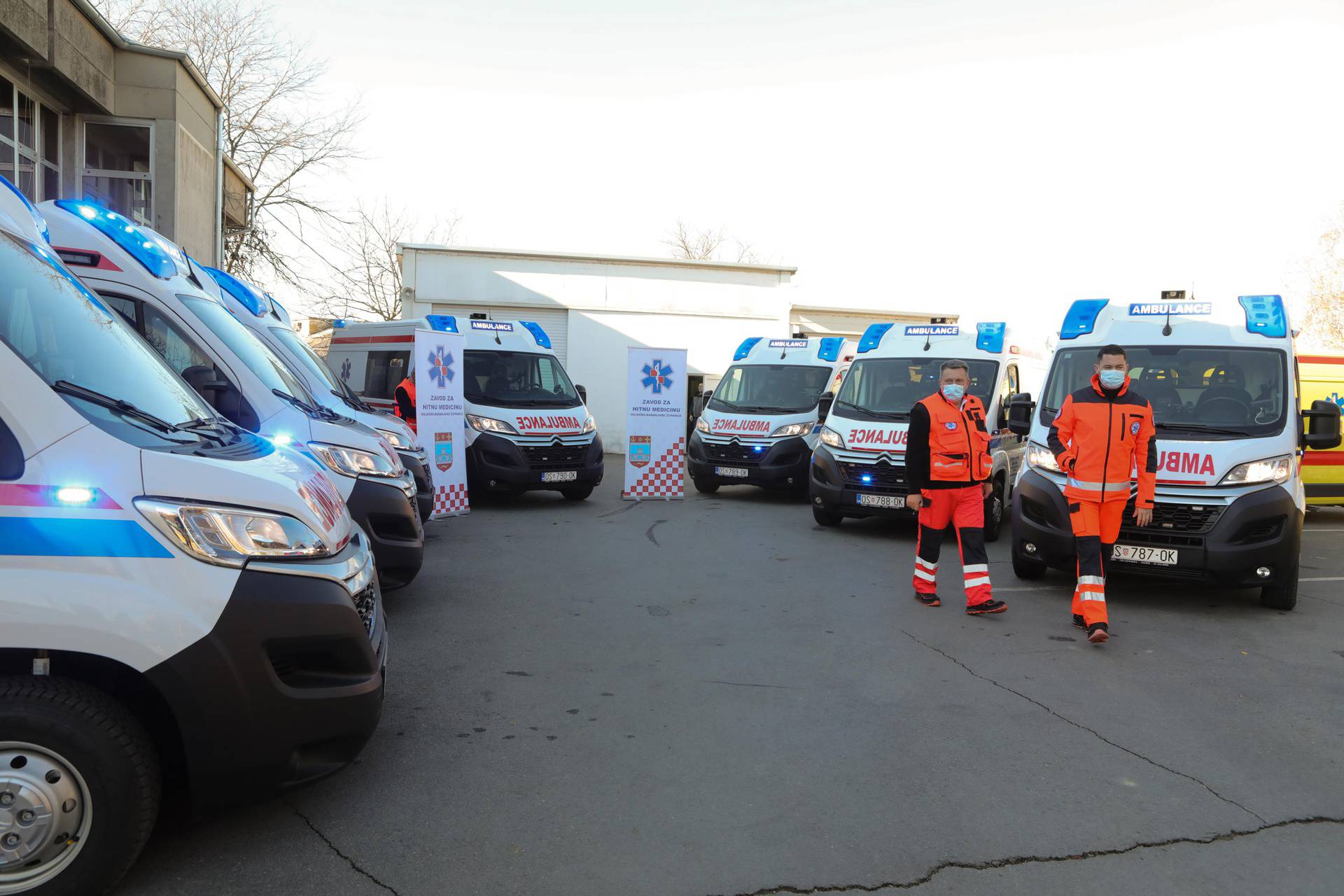 Osije: Sedam novih sanitetskih vozila uručeno hitnoj medicini