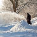 Istočni dio SAD-a zahvatila velika snježna oluja, skoro 150 tisuća ljudi ostalo bez struje