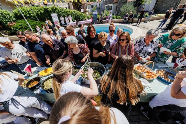 Prezentacija jela od puževa u organizaciji turisticke zajednice Grada Vrgorca i srednje škole Vrgorac