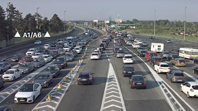 Gužve na cestama: Na A1 gužve kod Lučkog i tunela Sveti Rok