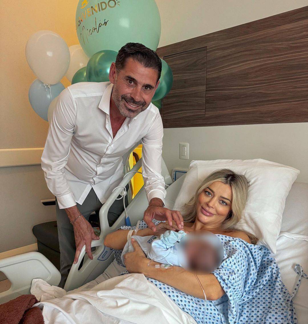 Fani Stipković objavila je prvu fotografiju sina i otkrila njegovo ime: 'Hvala ti što si nas izabrao'