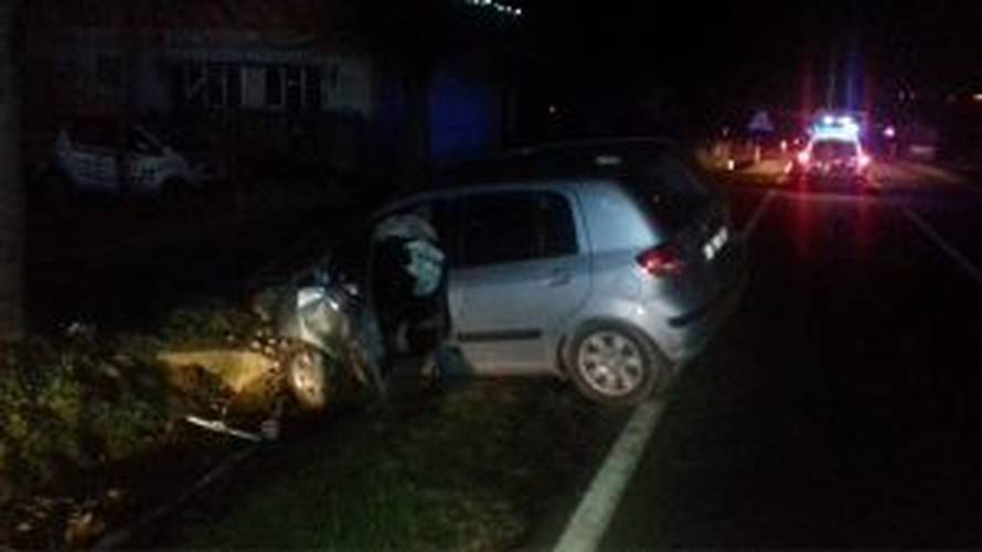 Zabio se autom u mostić kod Požege: Četvero ozlijeđenih