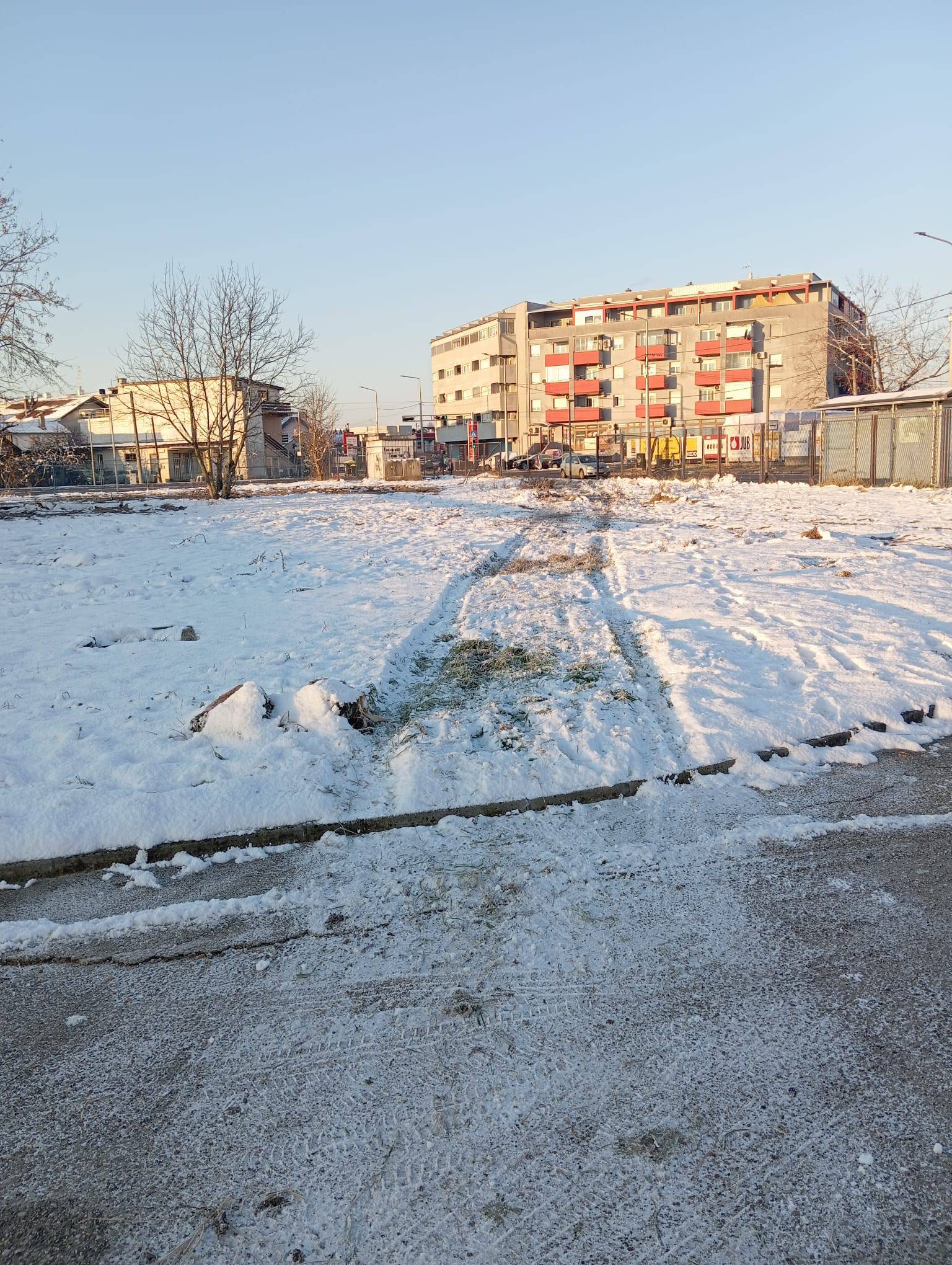 VIDEO Detalji noćne potjere u Zagrebu: Bježao policiji, probio je ogradu pa ga morali vezati