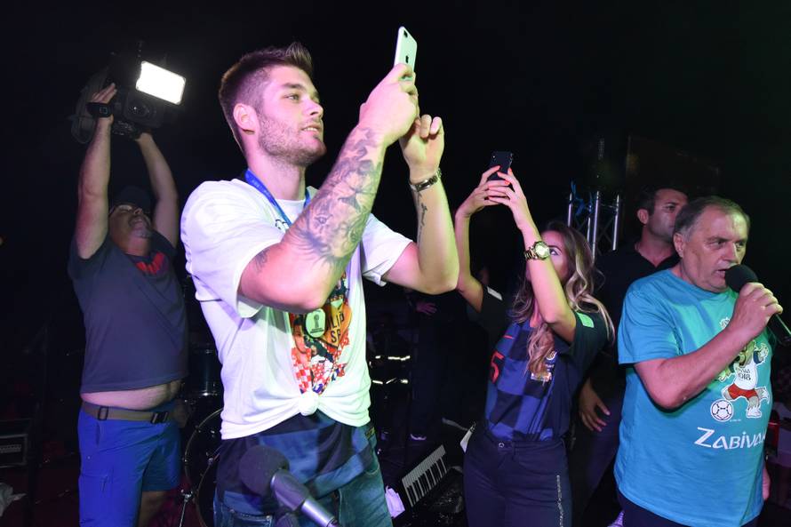 MjeÅ¡tani Bilica organizirali doÄek za srebrnog reprezentativca Duju Äaletu-Cara