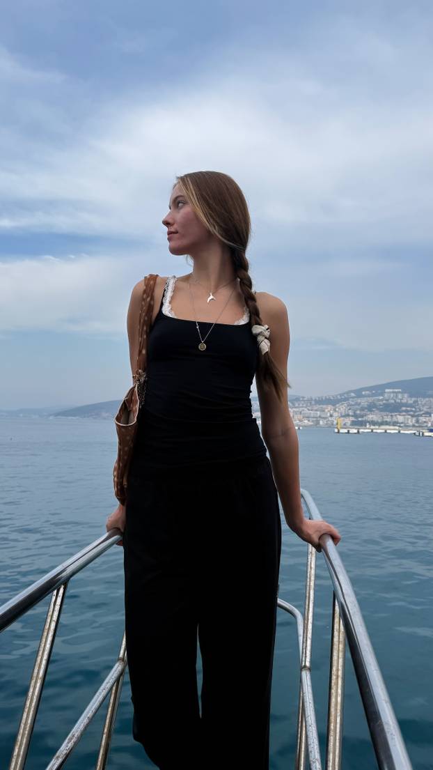 FOTO Nekoć je jahala, a danas je vrsna odbojkašica u Turskoj. Ona je 198 cm visoka senzacija