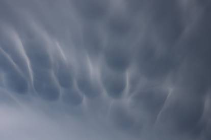 Mammatus oblaci nad Zadrom