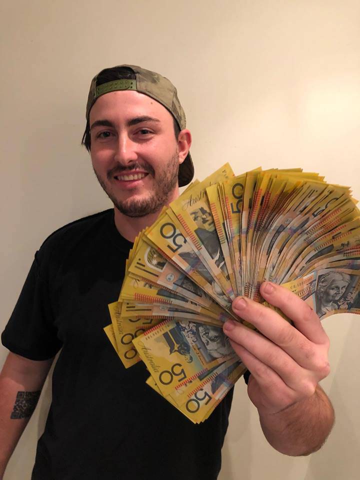 Australac: 'Evo mene moji ljudi čim osvojim 105.000 kuna....'