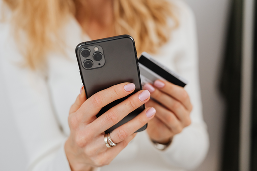 Hrvatica (30) nasjela na ovu la&zcaron;nu SMS poruku: Ostala je bez nekoliko tisu&cacute;a eura!
