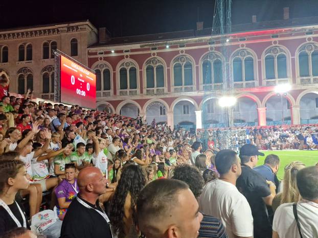 FOTO Nogometna ludnica tresla je Split! Mandžo, Srna, Ibra i Karabatić ponovno su zasjali