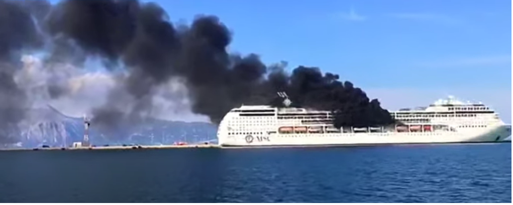 Gori kruzer ispred luke Krf u Grčkoj: Posada je na sigurnom