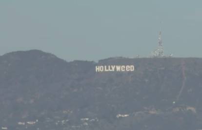 Novogodišnja spačka: Znak Hollywood postao 'Hollyweed'