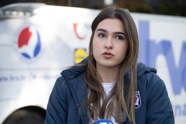 Zagreb: Okupljanje hrvatske ženske rukometne reprezentacije