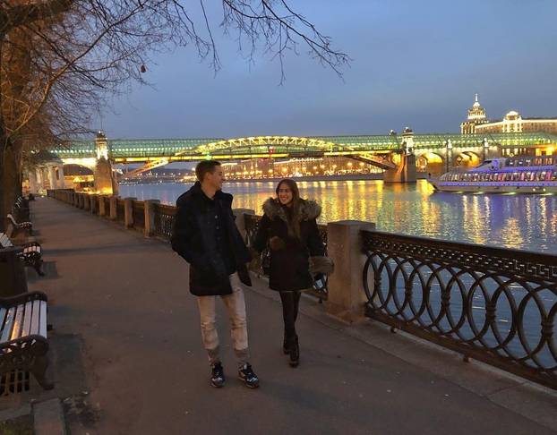 FOTO 'Vatreni' nosi njenu fotku na svakoj utakmici. Prohodali su kao tinejdžeri i isti dan slave