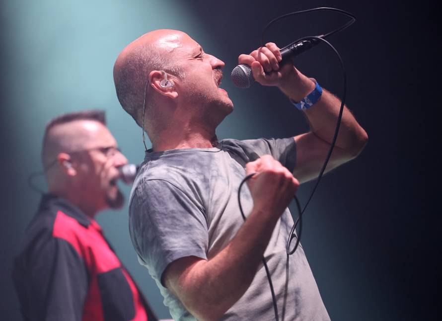 Zagreb: Koncert grupe Hladno pivo u rasprodanom  Domu sportova