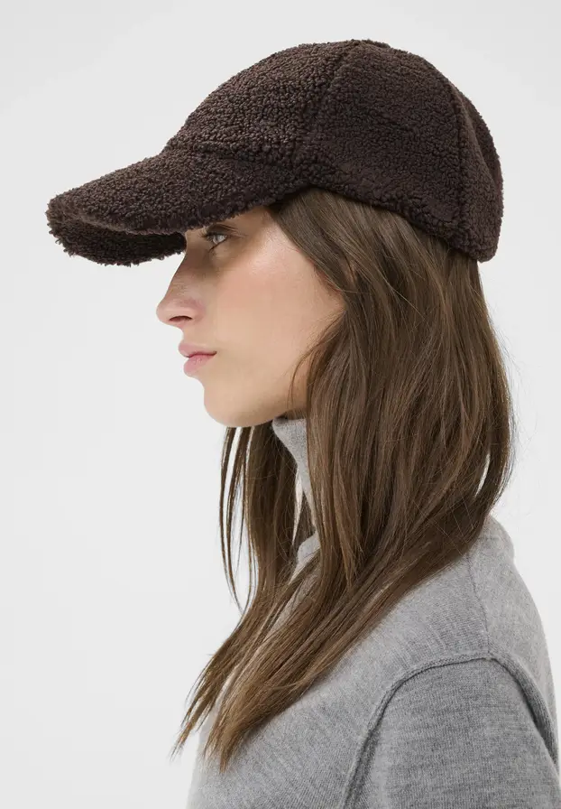 Pregledali smo ponudu za vas! Sezona je kapa - od šilterica do beanie kreacija i beretke