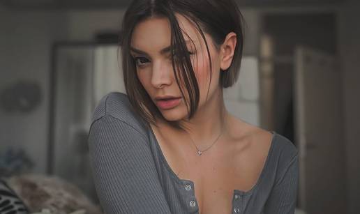 FOTO Jedva do&ccaron;ekala kupanje u pjeni: Ella Dvornik objavila goli&scaron;ave fotografije iz kade