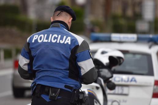 Te&scaron;ka nesre&cacute;a kod Drni&scaron;a: U naletu vlaka poginuo mu&scaron;karac