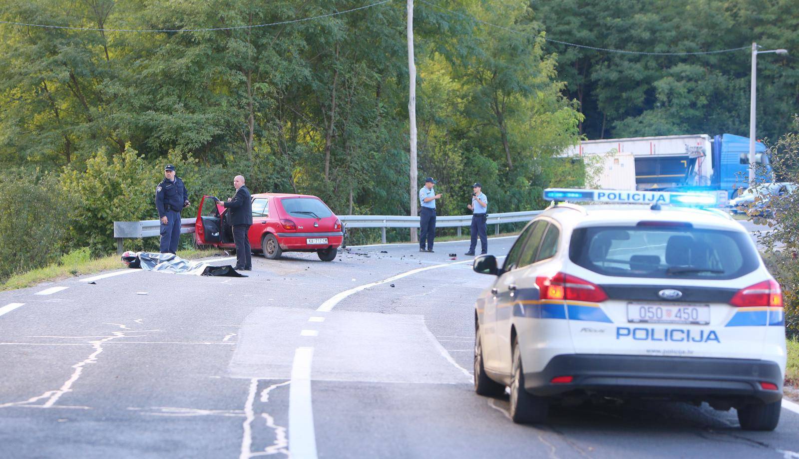 U prometnoj nesreći koja se dogodila na Petrakovom Brdu poginuo je motociklist