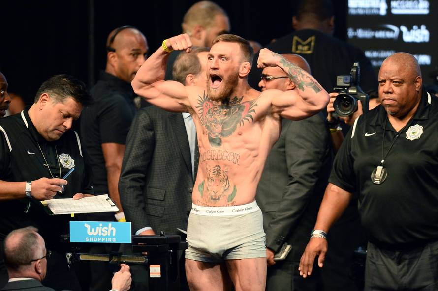 Boxing: Mayweather vs McGregor-Weigh Ins