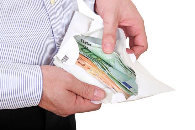 Loše financijske navike zbog kojih se nikad nećete obogatiti