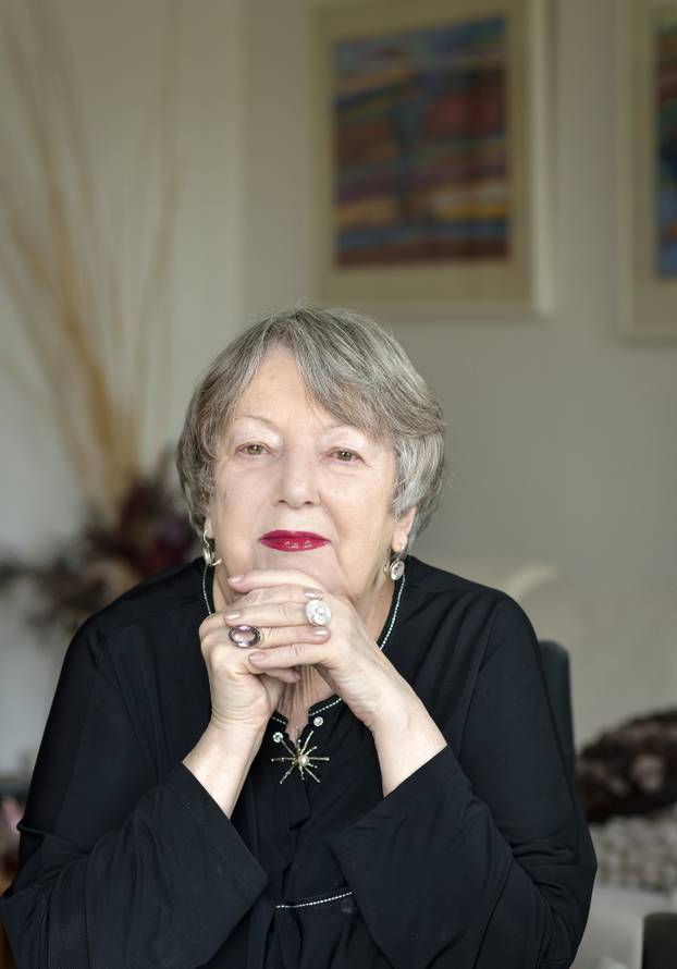 Zagreb: Povjesni&ccaron;arka umjetnosti Snje&scaron;ka Kne&zcaron;evi&cacute;