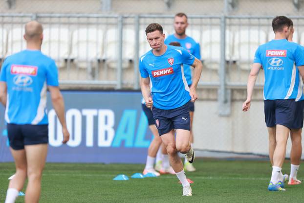 Osijek: Trening češke nogometne reprezentacije