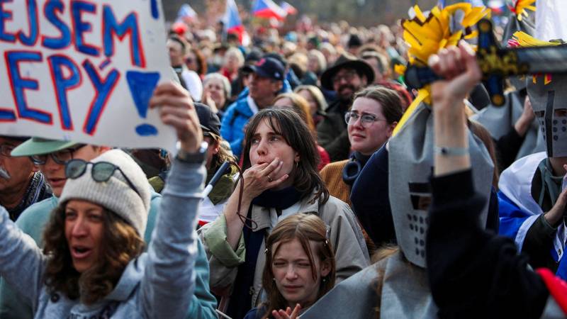 Češka vlada reže financiranje javnih medija, kritičari: 'To je veliki udar na neovisnost'