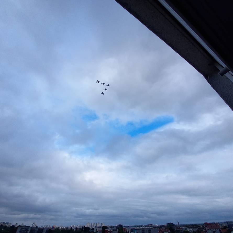 Pogledajte fotografije: Krila Oluje u preletu iznad Zagreba