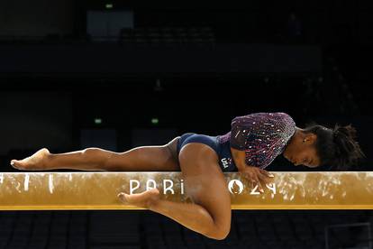 FOTO Gimnastičarke isprobale sprave uoči kvalifikacija. Jedna je posebno mamila uzdahe