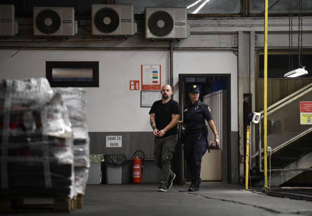 Zagreb: Privođenje uhićenih u Hrvatskim šumama