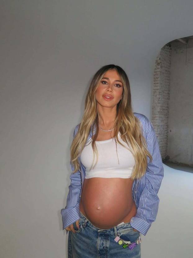 FOTO Fanovi ne mogu vjerovati kako izgleda trudna Diletta