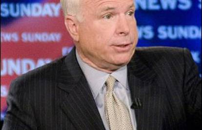 McCain: Nadam se da će Castro uskoro sresti Marxa