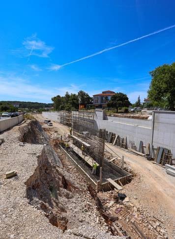 Pula: Radovi na Velom Vrhu