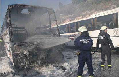 Vaterpolisti se spasili iz gorućeg busa u zadnji tren