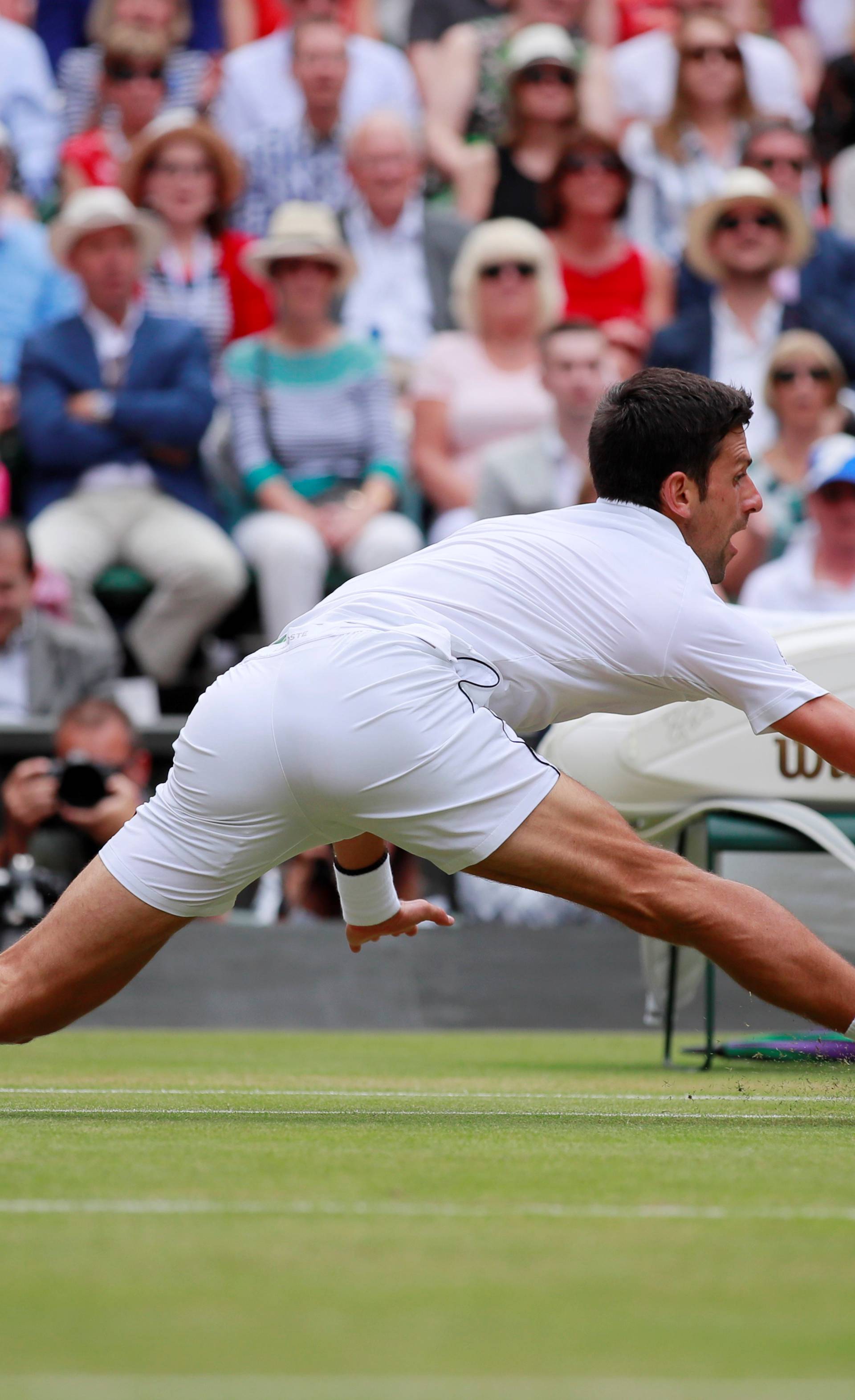 Maraton za pamćenje: Novak Đoković uzeo peti Wimbledon!