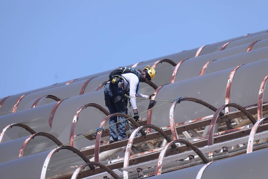 Split: Uklanjanje opasnih dijelova krova stadiona Poljud