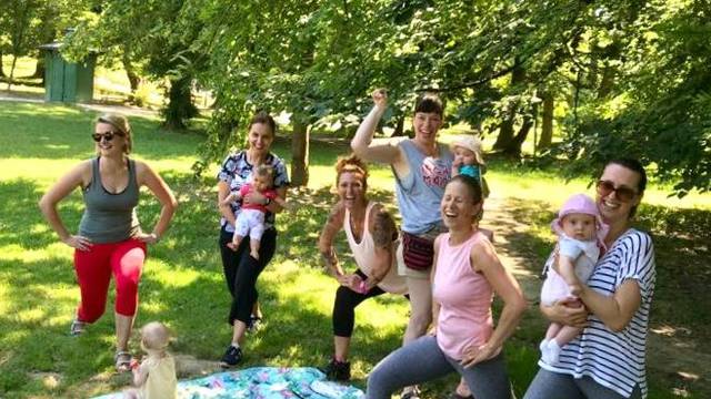 Program za žene koje su rodile: One vježbaju, a bebe su s njima