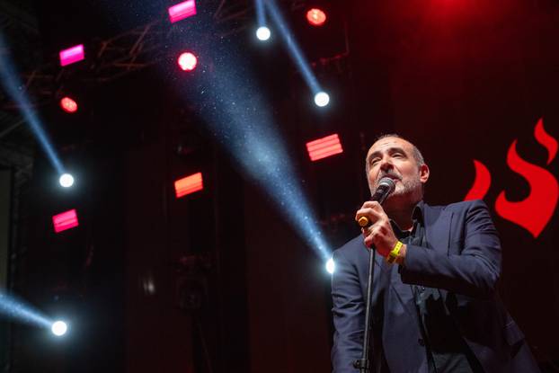 Drazen Zečić nastupio na 13. Hrvatskoj noći u Frankfurtu