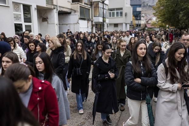 Zbog femicida u Mostaru održana je prosvjedna šetnja 