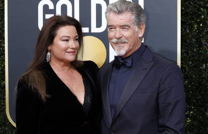 Pierce Brosnan uživao u izlasku sa suprugom: Mnoge iznenadila drastičnom transformacijom...
