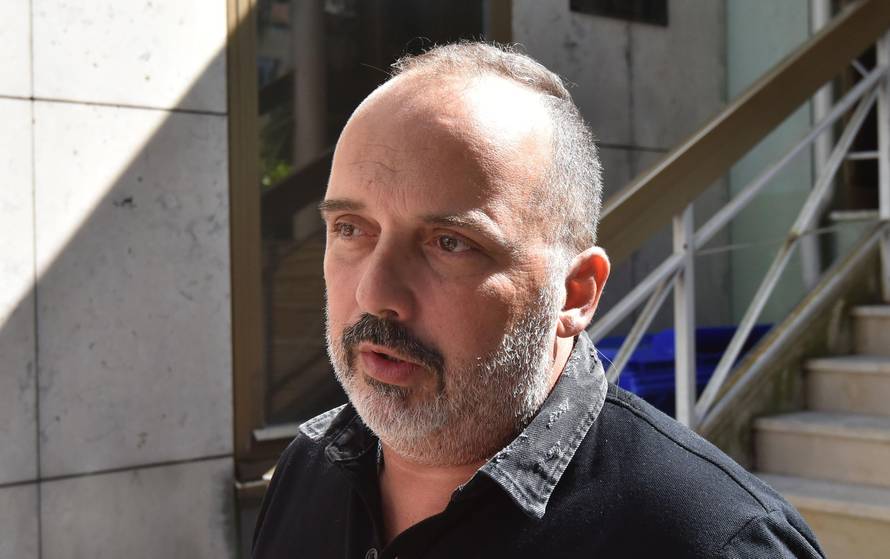 Tony Cetinski je usporedio ljude s ovcama: 'Pa ljudi moji jeste li vi normalni koji ovo gutate?'