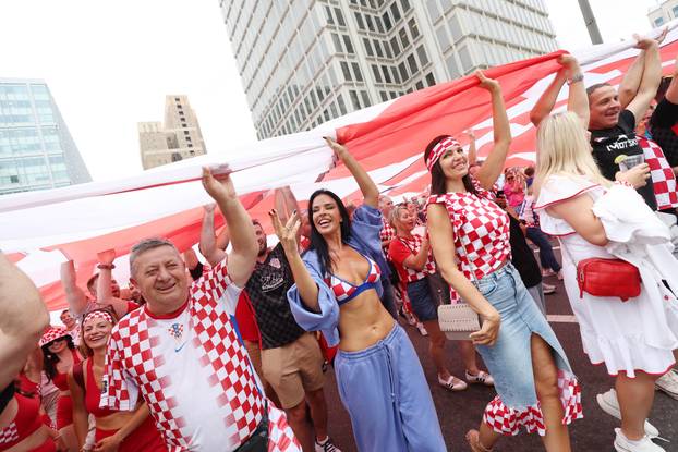 SP 2026 Philadelphia: Navijači razvili veliku hrvatske zastavu na uoči utakmice s Ganom 